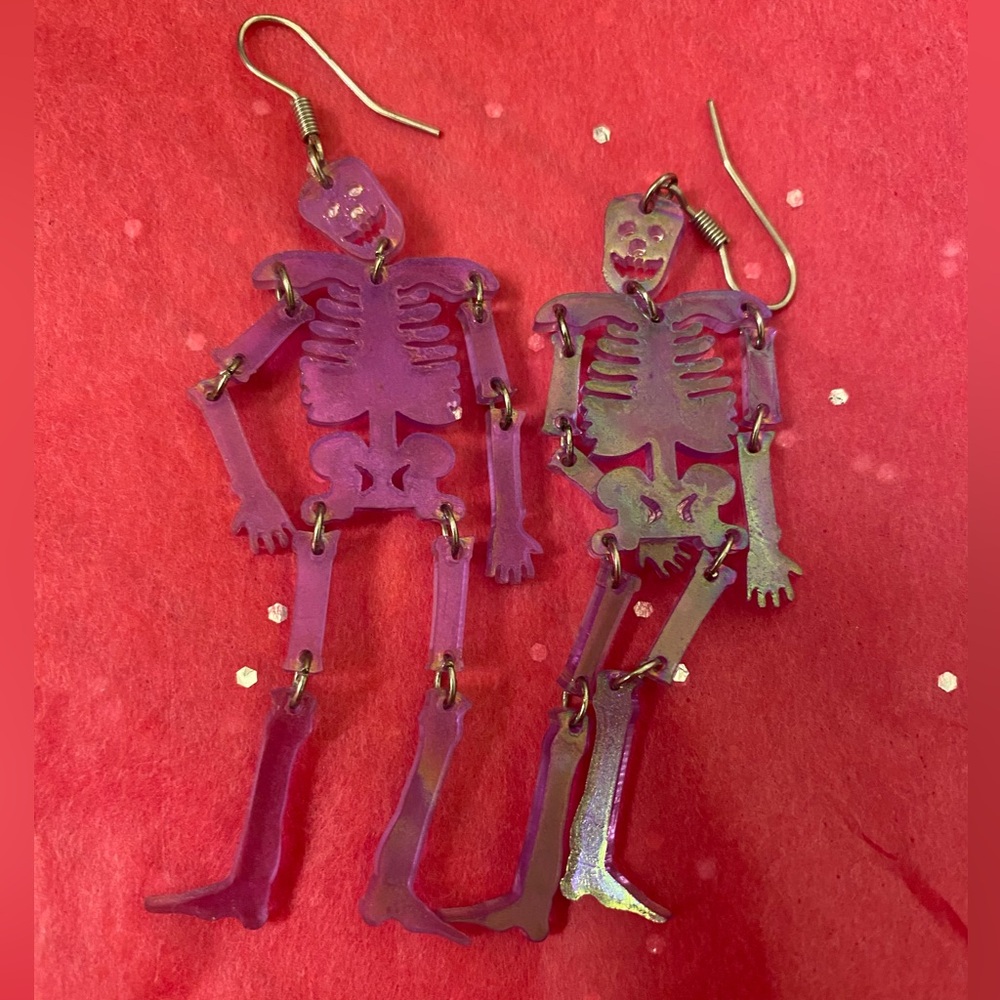 NWOT PURPLE Skelton Halloween Earrings